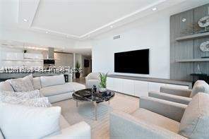 17111 Biscayne Blvd 209, North Miami Beach FL - photo 17 of 60