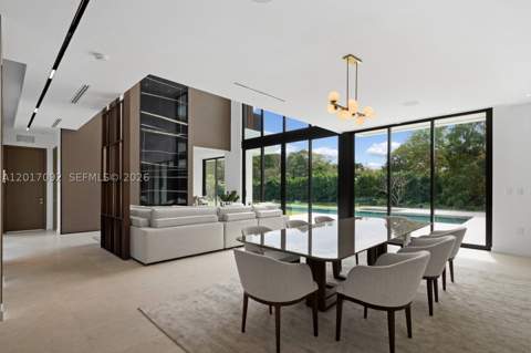 6920 SW 124th St, Pinecrest FL - photo 7 of 35