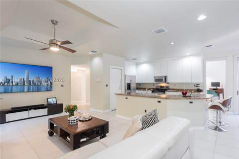 10773 NW 73rd Ter, Doral FL - photo 23 of 58