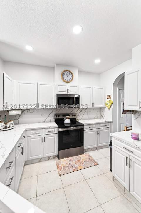 20155 SW 129th Ave, Miami FL - photo 16 of 68