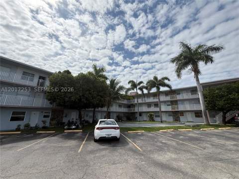 7101 SW 89th Ct 305, Miami FL - photo 22 of 24