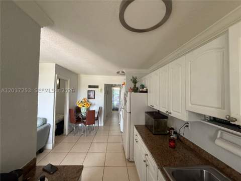 7101 SW 89th Ct 305, Miami FL - photo 8 of 24
