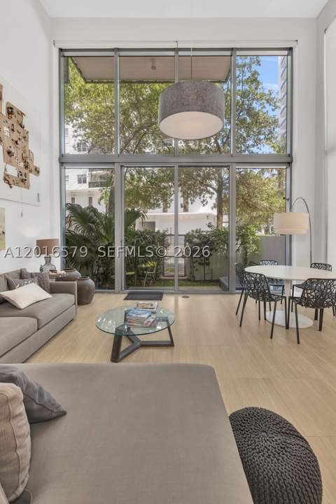 6000 Collins Ave 129, Miami Beach FL - photo 8 of 30