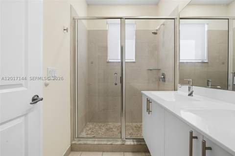 4426 83rd Pkwy, Doral FL - photo 20 of 53