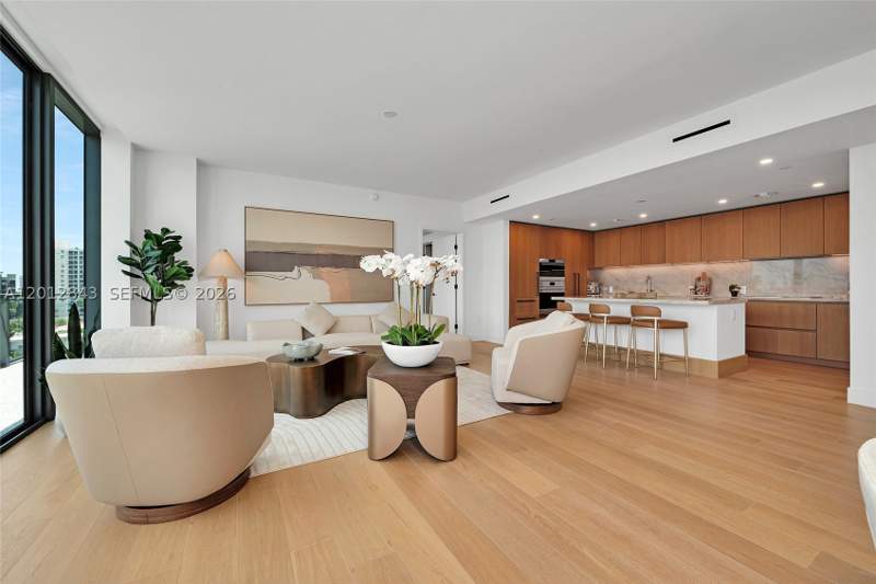 2 bedroom Condominium at 1176 97th St 809, The Well Bay Harbor, Bay Harbor Islands — photo 4