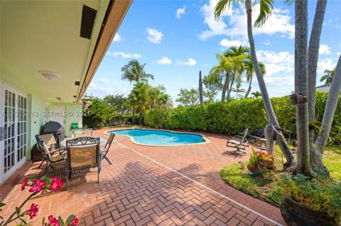 21141 NE 21st Ct, Miami FL - photo 14 of 35