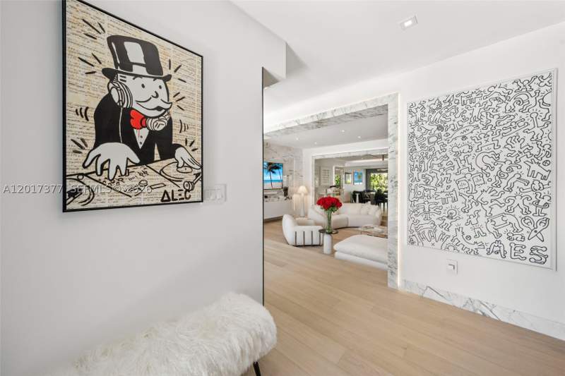 5 bedroom SingleFamilyResidence at 5750 La Gorce Dr, Beach View Sub, Miami Beach — photo 3
