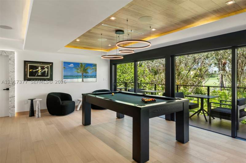 5 bedroom SingleFamilyResidence at 5750 La Gorce Dr, Beach View Sub, Miami Beach — photo 5