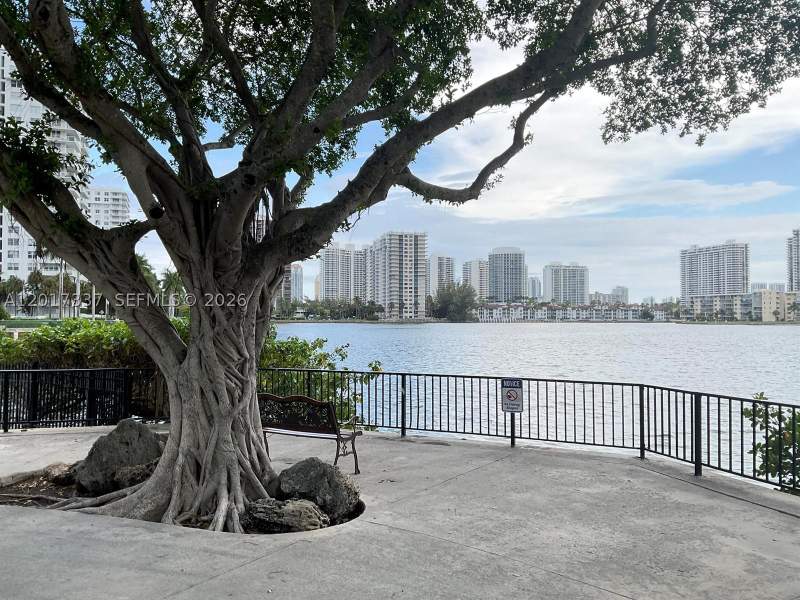 2 bedroom Condominium at 2780 NE 183rd St 1007, Commodore Plaza Condo, Aventura — photo 2