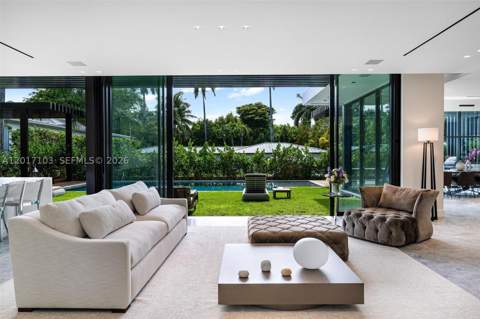 2520 Shelter Ave, Miami Beach FL - photo 6 of 52