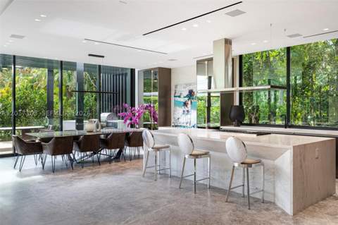 2520 Shelter Ave, Miami Beach FL - photo 8 of 52
