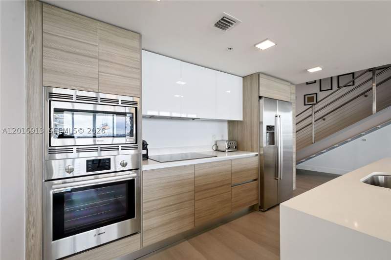 3 bedroom Condominium at 6620 Indian Creek Dr Ph-712, Amd Pl Of 2nd Ocean Front, Miami Beach — photo 2