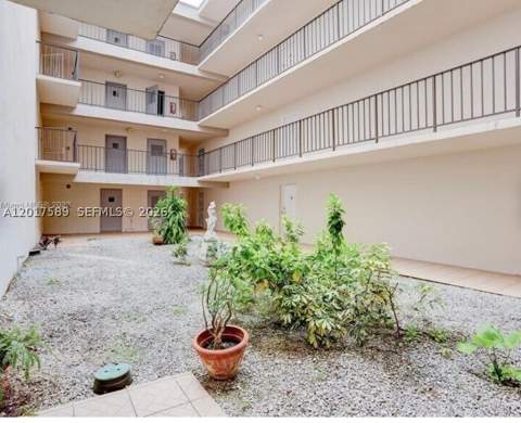 5501 NW 7th St E412, Miami FL - photo 9 of 23