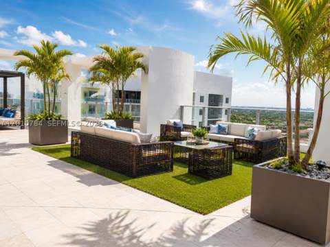 1010 SW 2nd Ave 1809, Miami FL - photo 7 of 9