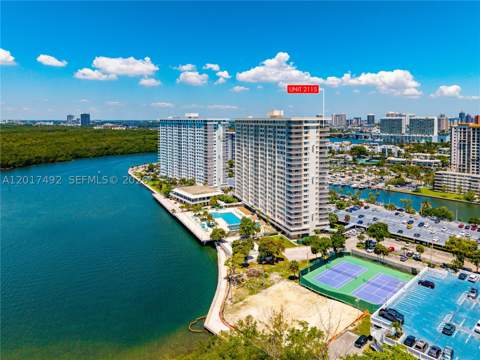 300 Bayview Dr 2115, Sunny Isles Beach FL - photo 21 of 22