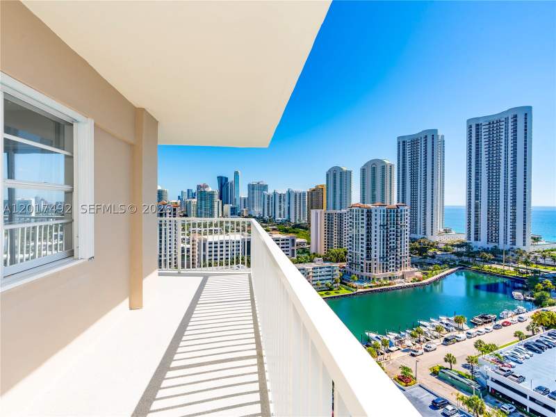 2 bedroom Condominium at 300 Bayview Dr 2115, Arlen House Condo, Sunny Isles Beach — photo 3