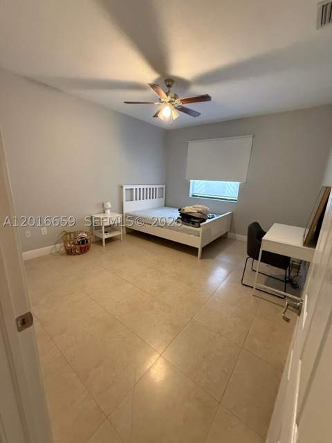 9845 NW 86th Ter, Doral FL - photo 17 of 33