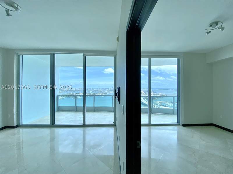 1 bedroom Condominium at 900 Biscayne Blvd 3803, 900 Biscayne Bay Condo, Miami — photo 2