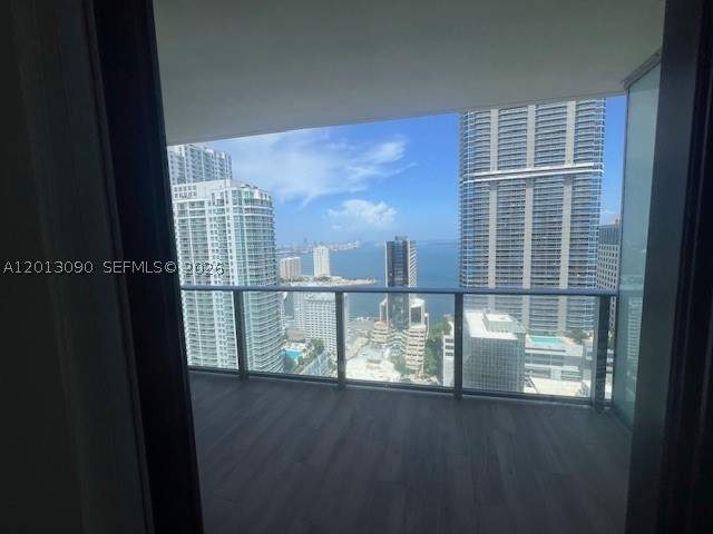 2 bedroom Condominium at 1010 Brickell Ave 3704, 1010 Brickell Condo, Miami — photo 2