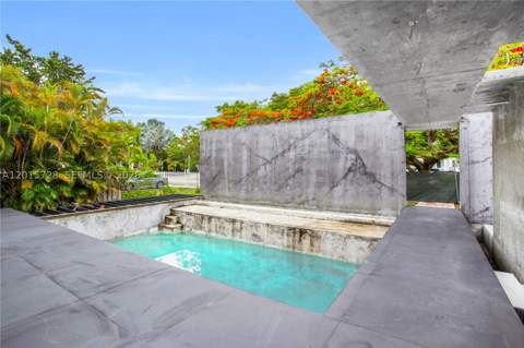 221 SW 25th Rd, Miami FL - photo 14 of 39