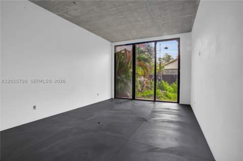 221 SW 25th Rd, Miami FL - photo 22 of 39