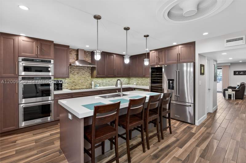 3 bedroom Townhouse at 3726 NE 166th St 116, Eastern Shores, North Miami Beach — photo 4