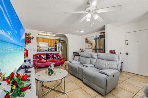 4520 NW 79th Ave 2D, Doral FL - photo 7 of 29