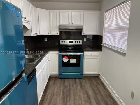 9190 Fontainebleau Blvd 202, Miami FL - photo 8 of 12