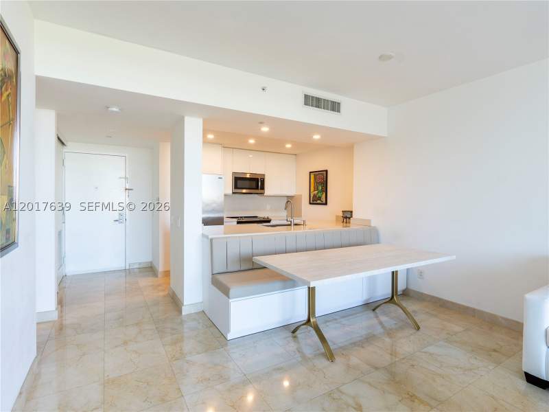 1 bedroom Condominium at 2475 Brickell Ave 903, The Metropolitan Condo, Miami — photo 5