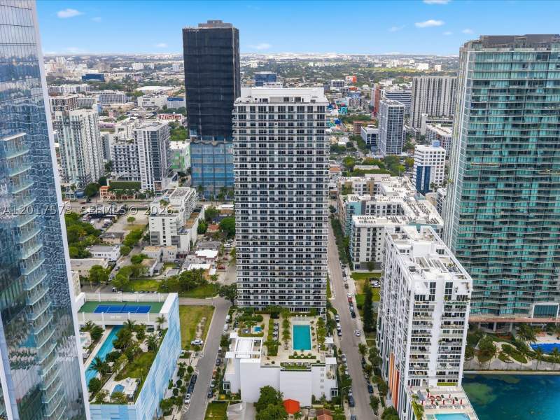 3 bedroom Condominium at 600 NE 27th St Ph2, Bay House Miami Condo, Miami — photo 3
