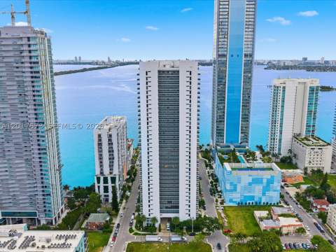 600 NE 27th St Ph2, Miami FL - photo 8 of 78
