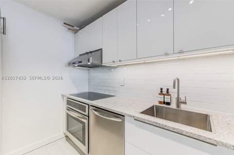 1331 Lincoln Rd 704, Miami Beach FL - photo 10 of 43