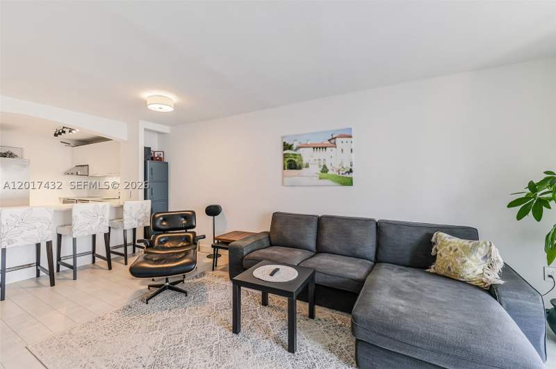 2 bedroom Condominium at 1331 Lincoln Rd 704, Lincoln West Towers Condo, Miami Beach — photo 4
