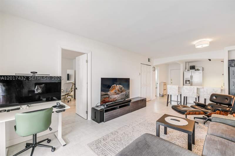 2 bedroom Condominium at 1331 Lincoln Rd 704, Lincoln West Towers Condo, Miami Beach — photo 5