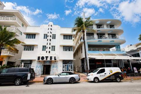 1036 Ocean Dr B308, Miami Beach FL - photo 9 of 10
