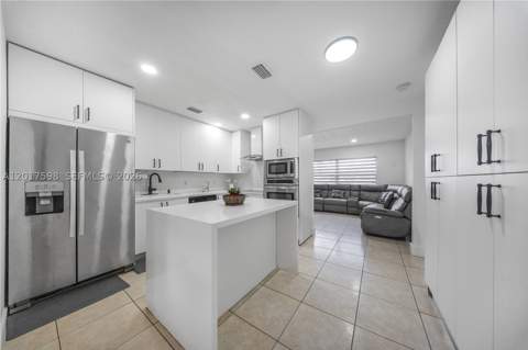 661 E 7th St, Hialeah FL - photo 10 of 52