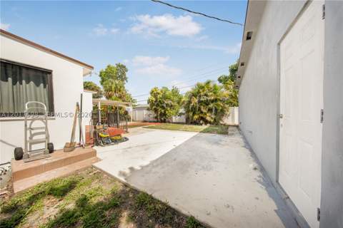 661 E 7th St, Hialeah FL - photo 24 of 52