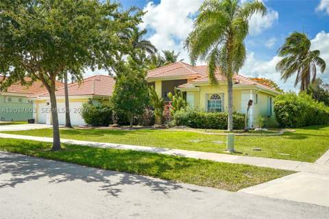 2575 Muirfield Ter, Homestead FL - photo 14 of 64