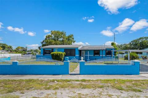 2400 NW 181st Ter, Miami Gardens FL - photo 11 of 54
