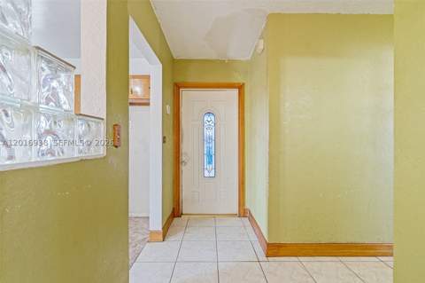 2400 NW 181st Ter, Miami Gardens FL - photo 16 of 54