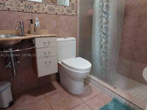9260 SW 164th St, Palmetto Bay FL - photo 15 of 53