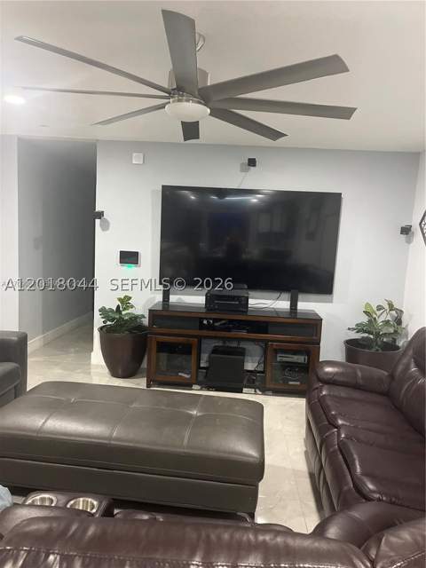 9260 SW 164th St, Palmetto Bay FL - photo 6 of 53