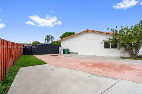 13611 SW 77th St, Miami FL - photo 11 of 64