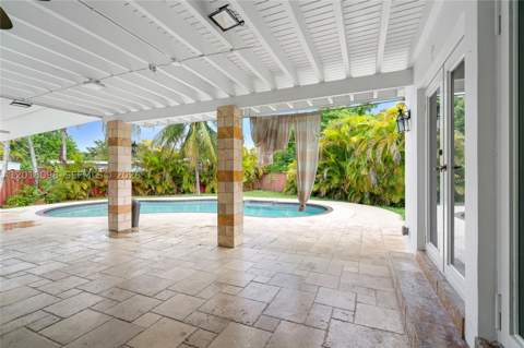 13611 SW 77th St, Miami FL - photo 17 of 64