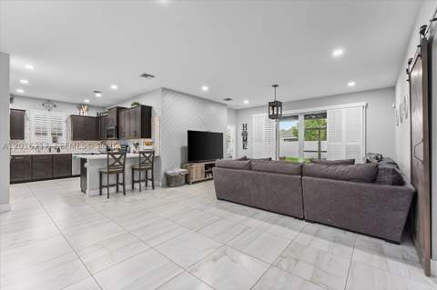 30630 SW 190th Ave, Homestead FL - photo 8 of 72