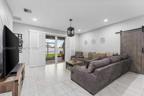 30630 SW 190th Ave, Homestead FL - photo 9 of 72
