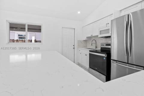 8400 NW 24th Ct, Miami FL - photo 7 of 18