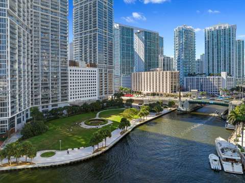 465 Brickell Ave 4805, Miami FL - photo 17 of 21