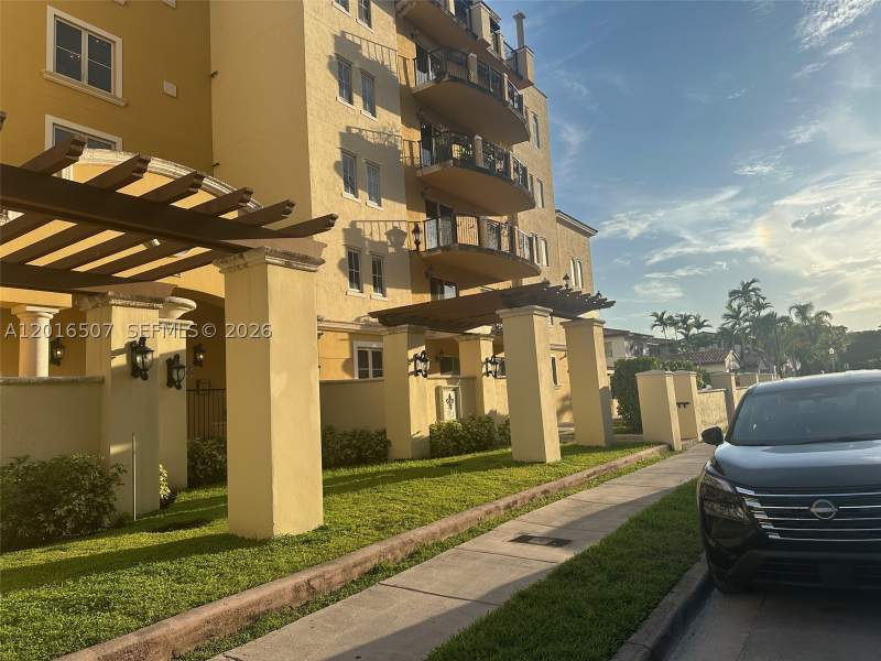 2 bedroom Condominium at 322 Madeira Ave 302, Villa Isabella Condo, Coral Gables — photo 2