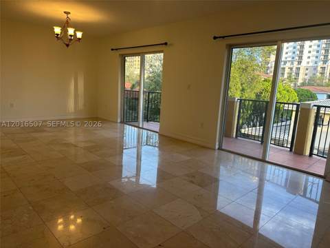 322 Madeira Ave 302, Coral Gables FL - photo 6 of 36